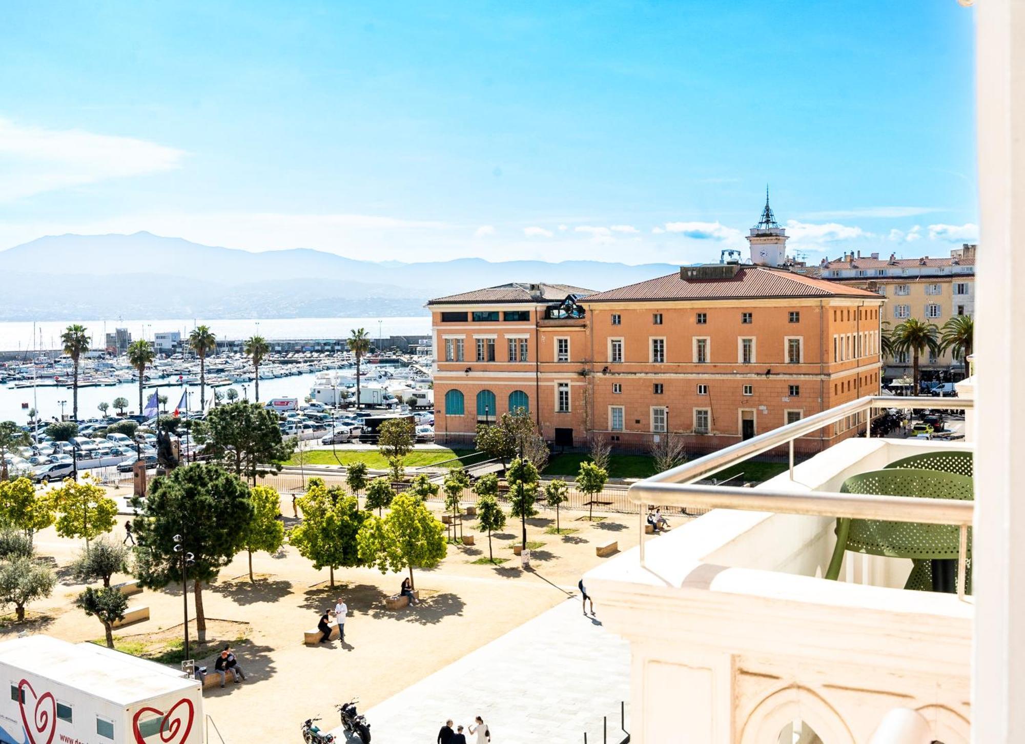 Hotel Du Golfe Ajaccio  Exteriör bild